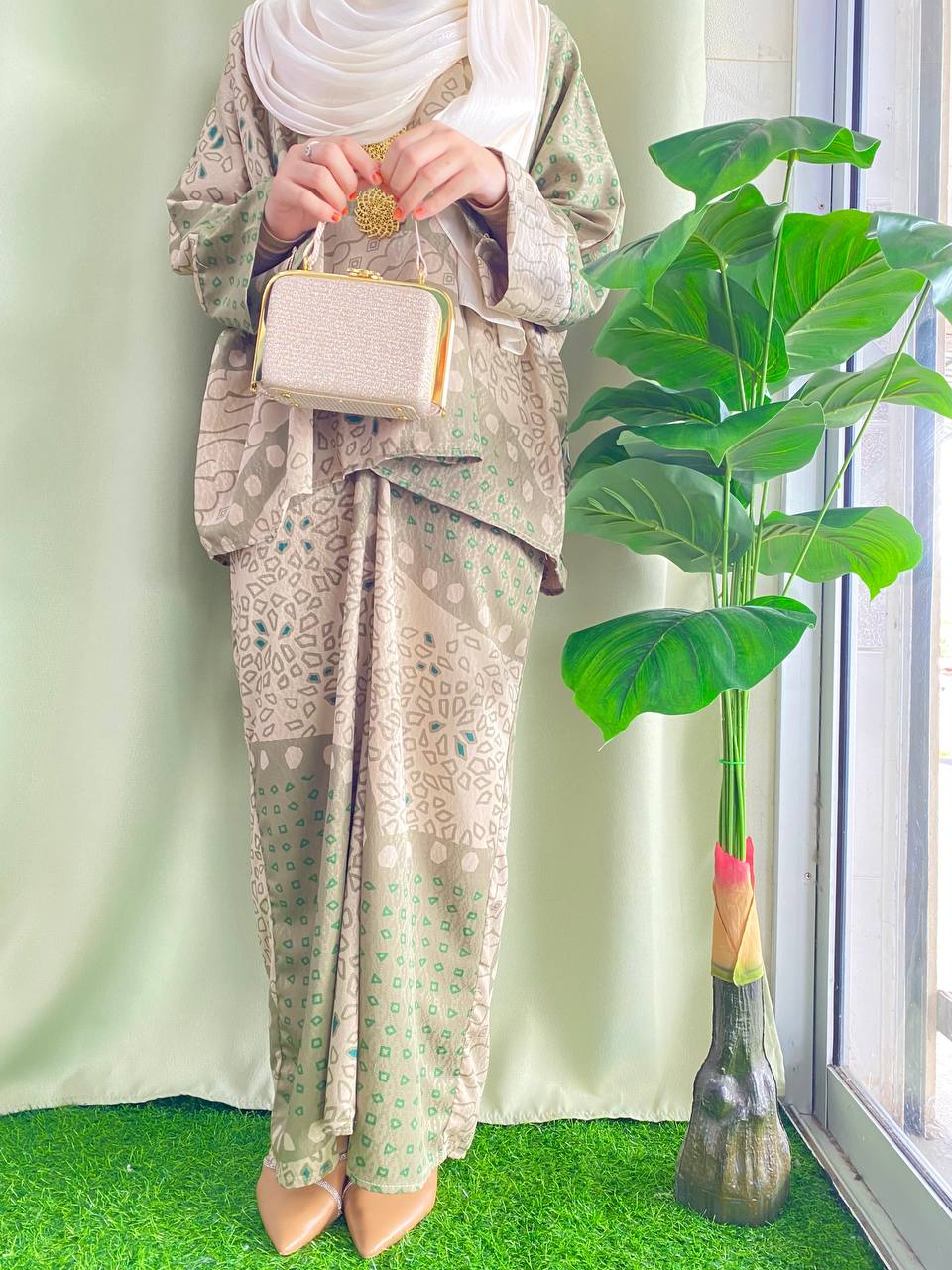 Kurung Kaftan Dinda